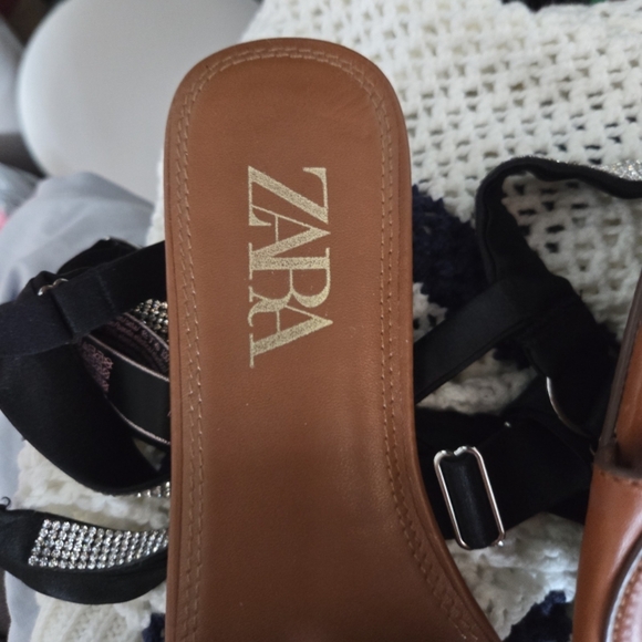 Zara Tan Leather Women's Sandals - Picture 2 of 4